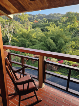 Cuffie River Nature Retreat, balcony